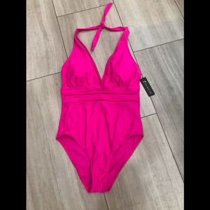 Hot pink Swimsuit🔥
